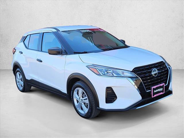 Used 2022 Nissan Kicks S image 3