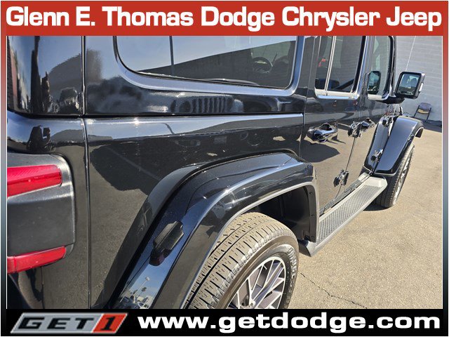 Used 2023 Jeep Wrangler Sahara image 37