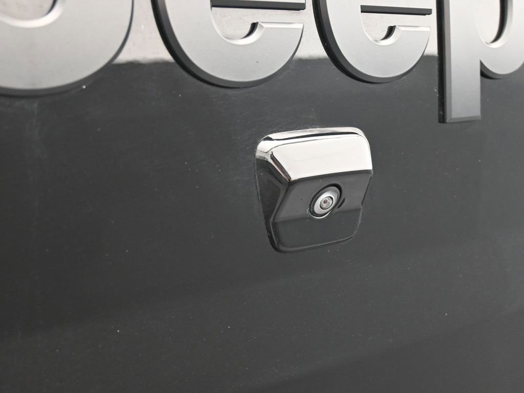 Used 2024 Jeep Gladiator Sport w/ Premium Package image 35