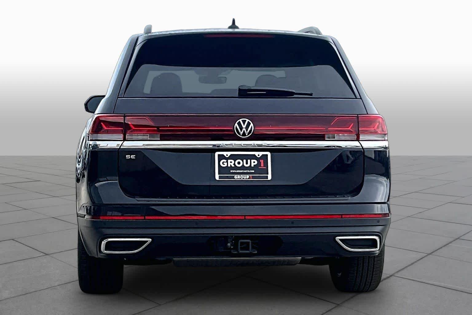 New 2026 Volkswagen Atlas SE FWD image 4