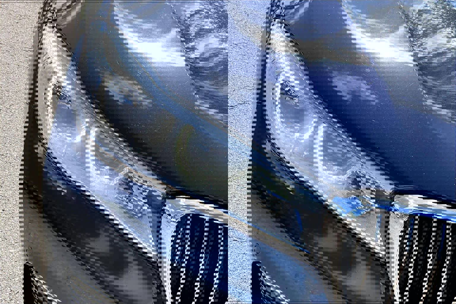 Used 2019 BMW 750i image 28