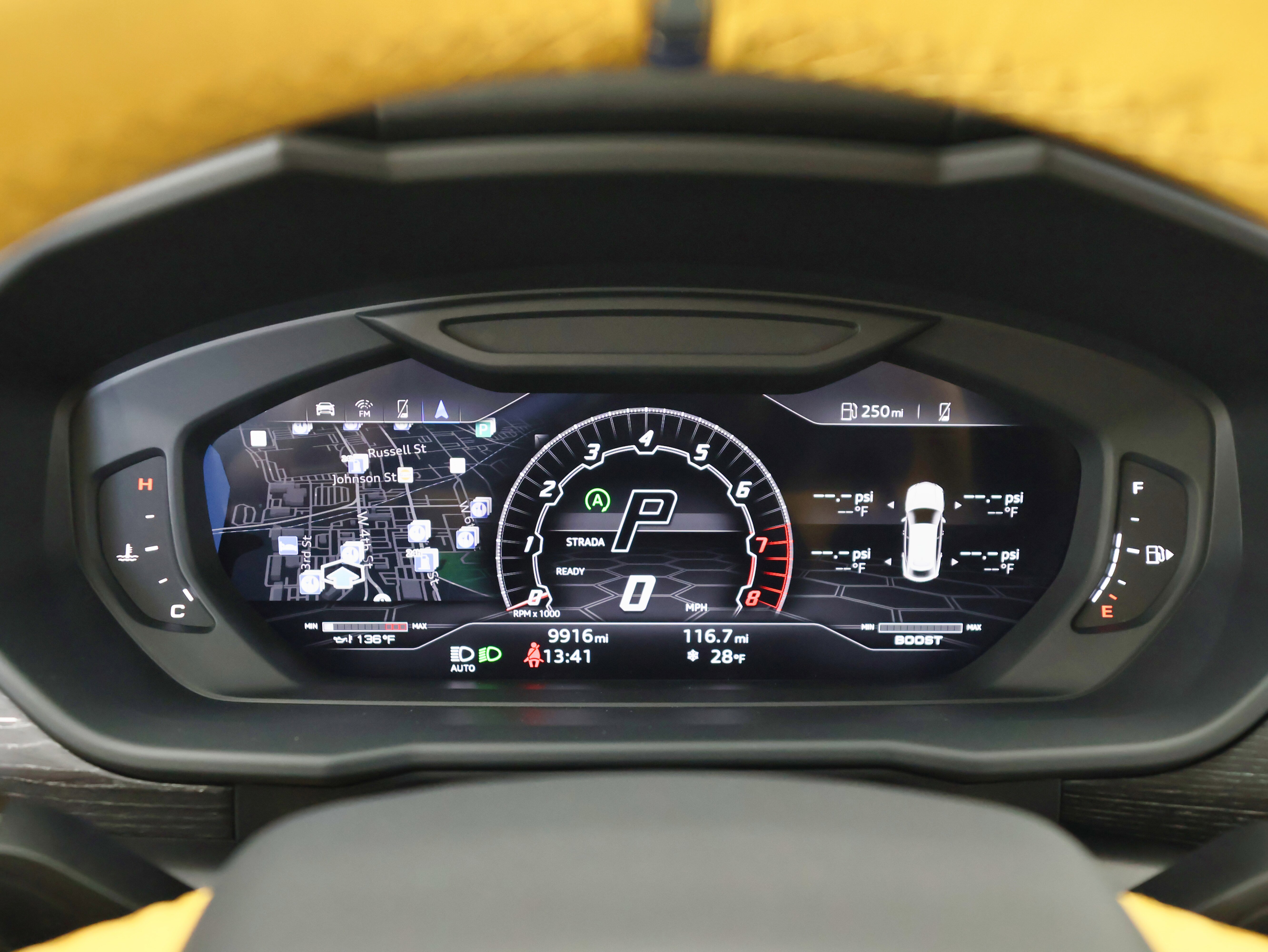 Used 2022 Lamborghini Urus image 44