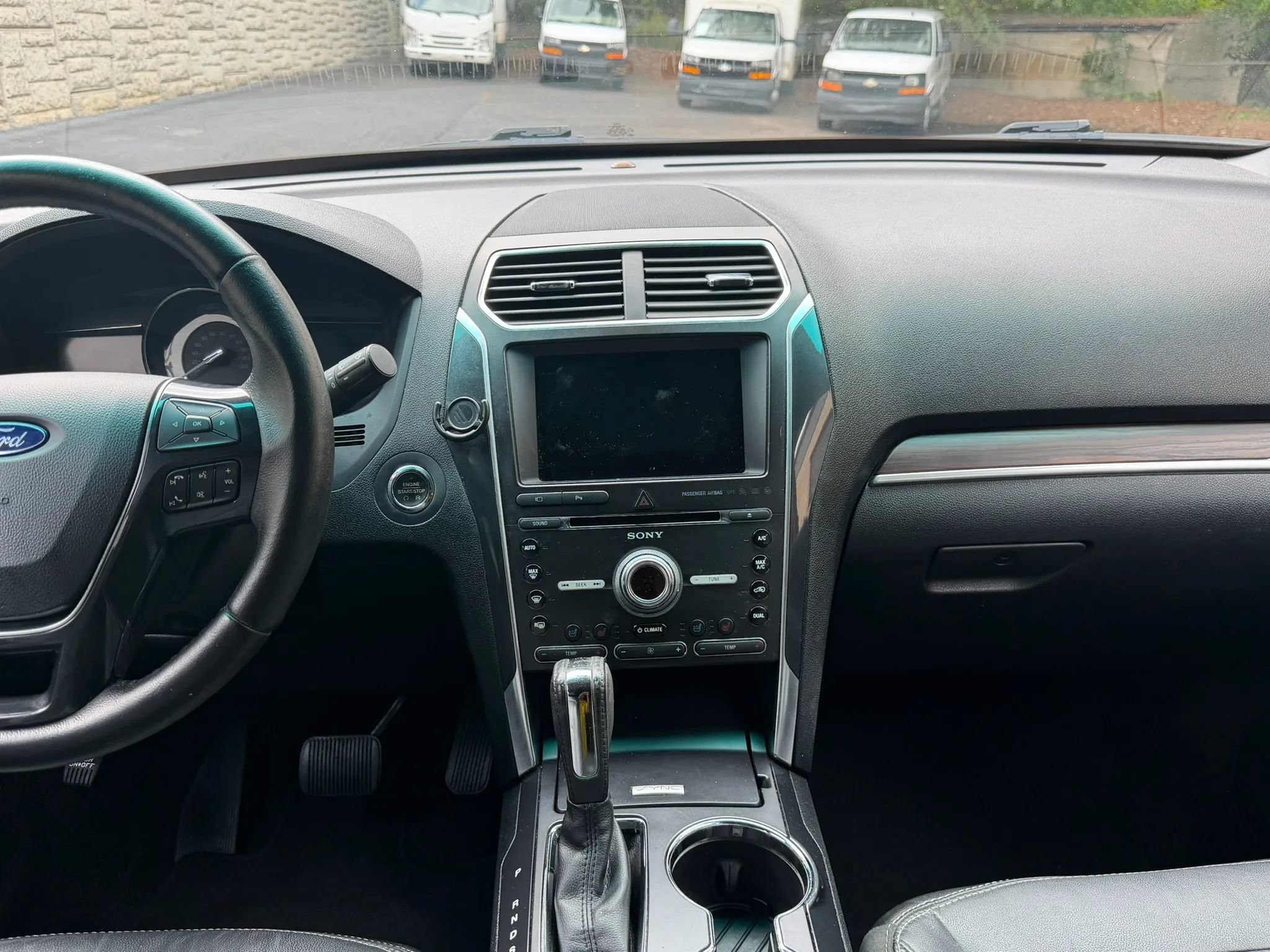 Used 2017 Ford Explorer Limited FWD image 19