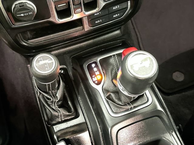 Used 2021 Jeep Wrangler Unlimited Sahara w/ Cold Weather Group image 15