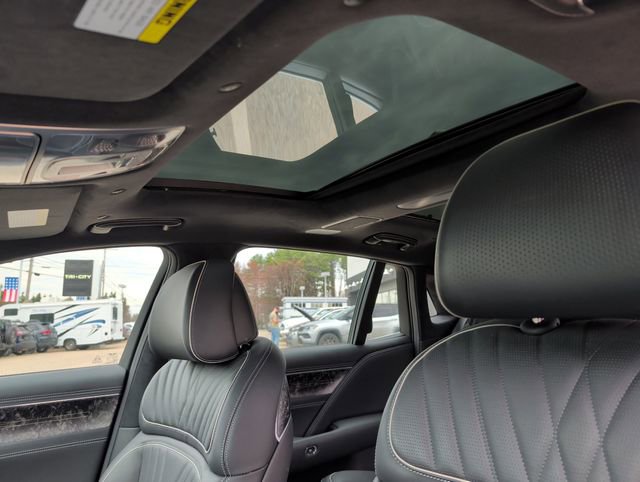 Used 2024 Genesis G90 3.5T image 25