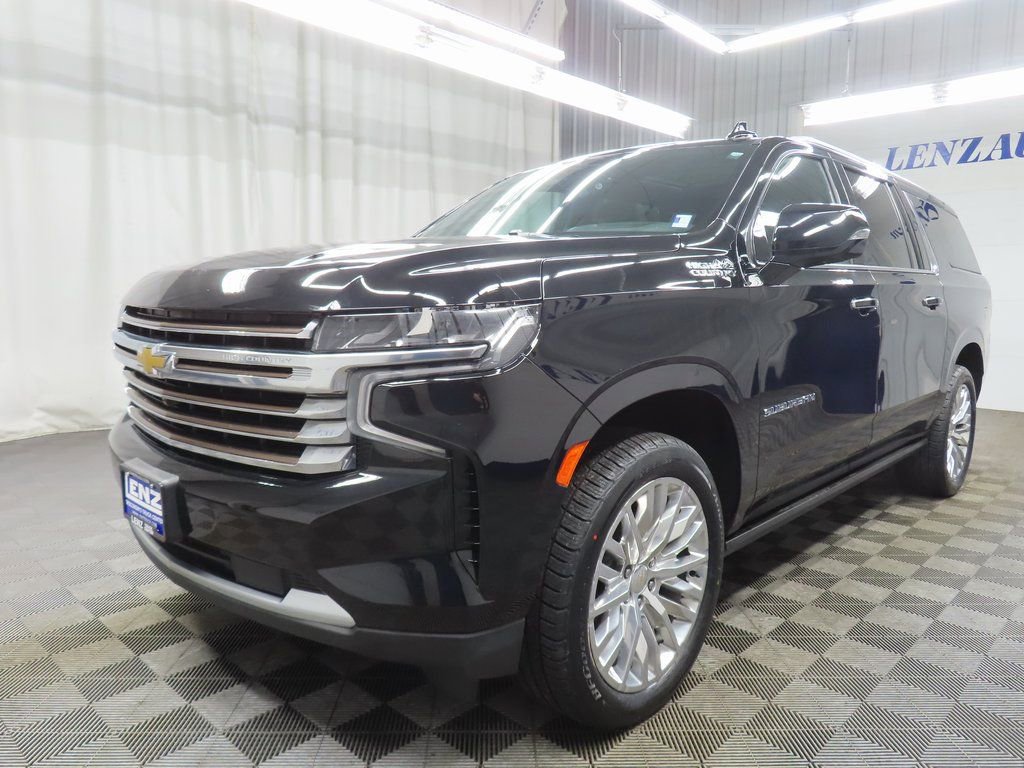 Used 2024 Chevrolet Suburban High Country AWD/4WD image 6