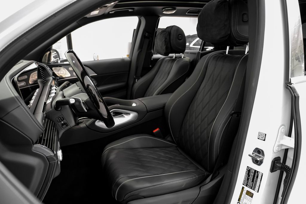 Used 2026 Mercedes-Benz Maybach GLS 600 4MATIC image 7
