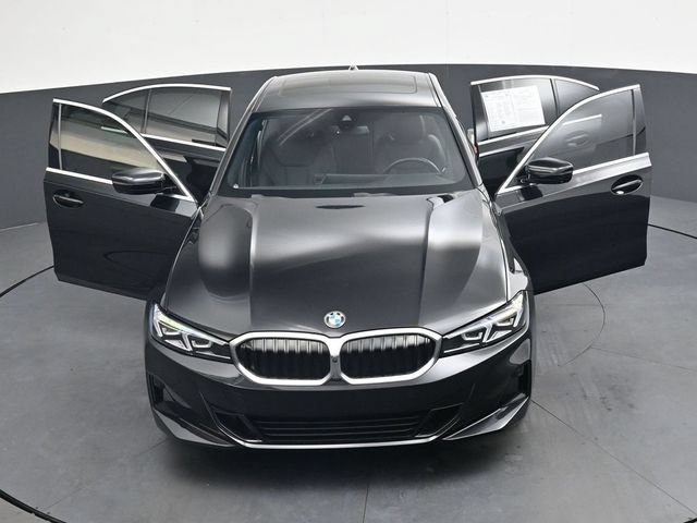 Used 2024 BMW 330i Sedan w/ Convenience Package RWD image 39