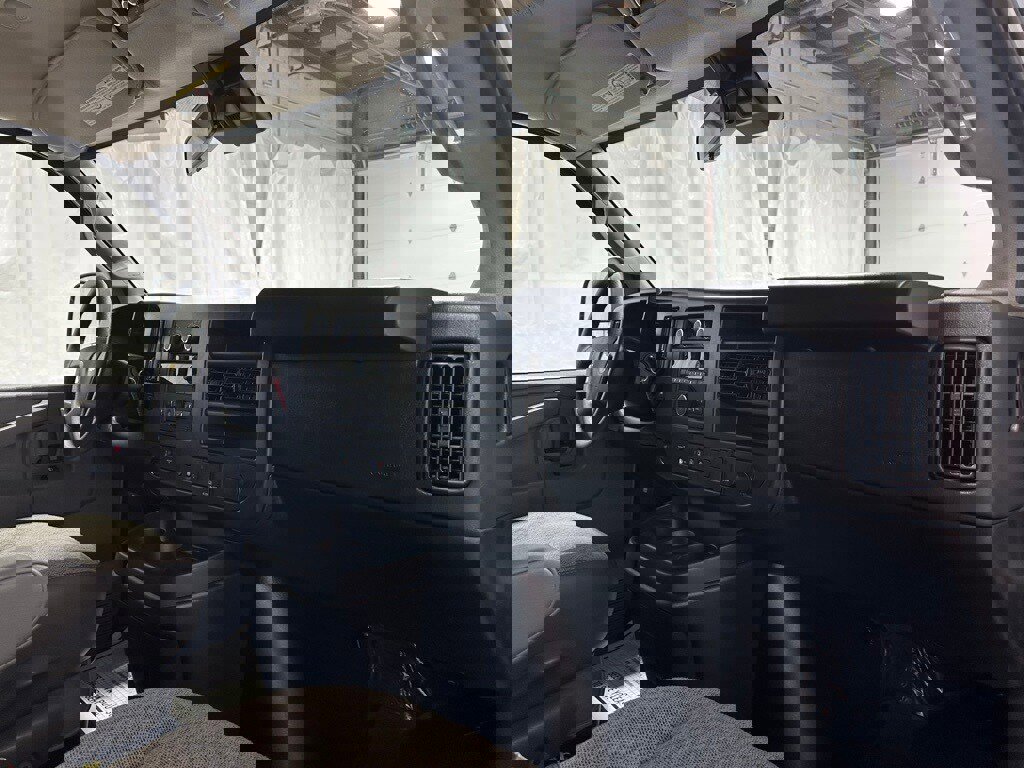 Used 2025 Chevrolet Express 3500 LT w/ LT Preferred Equipment Group image 49