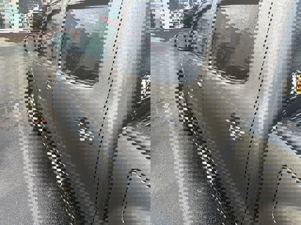 Used 2013 Toyota Tacoma 4x4 Double Cab w/ TRD Sport Pkg image 22