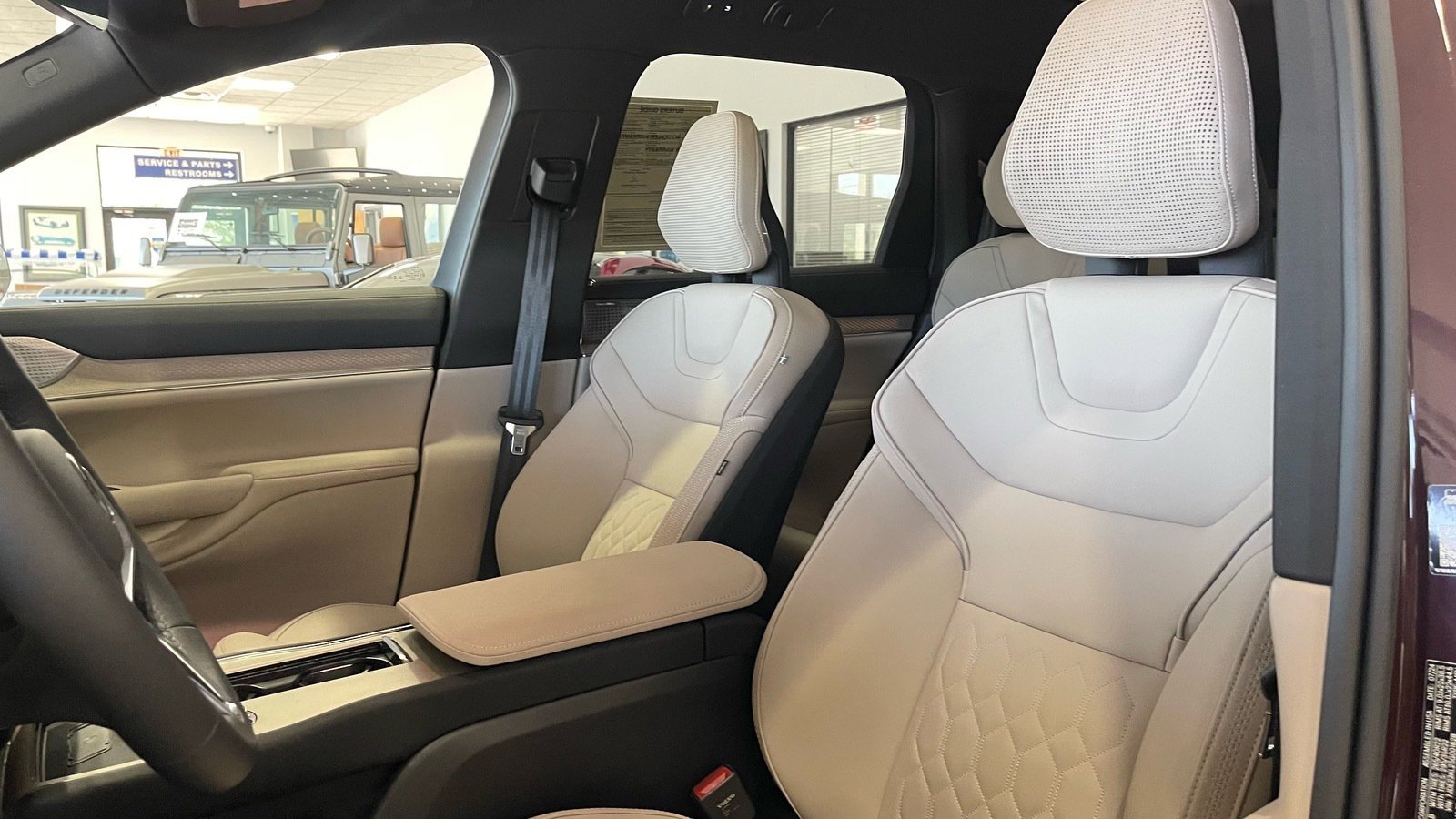 Used 2025 Volvo EX90 Ultra image 26