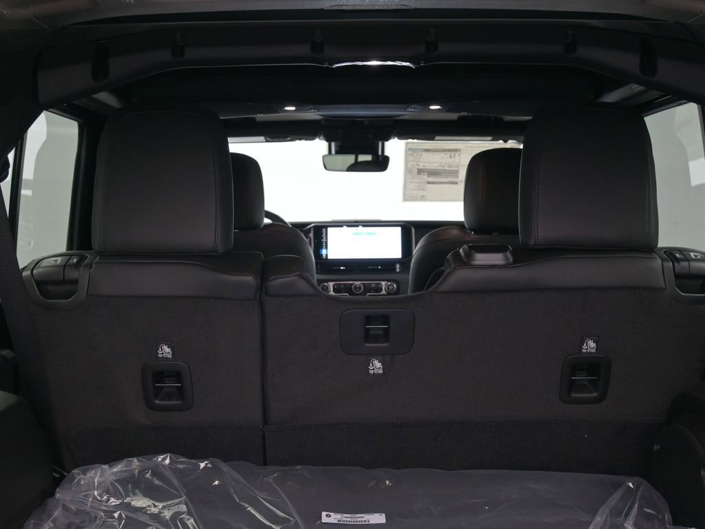 New 2024 Jeep Wrangler Unlimited Rubicon 392 image 17