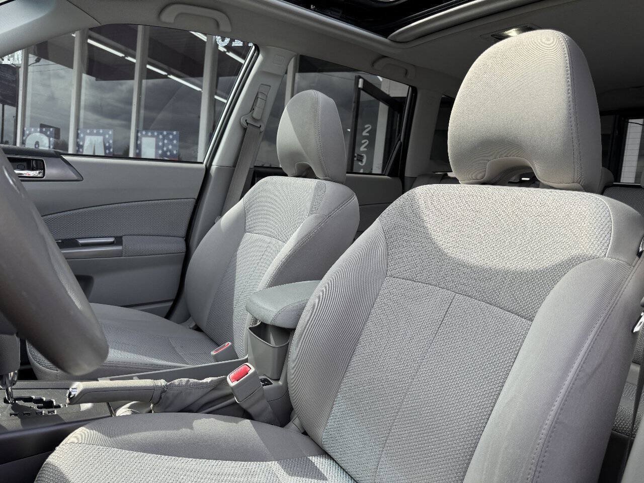 Used 2011 Subaru Forester 2.5X Premium AWD/4WD image 33