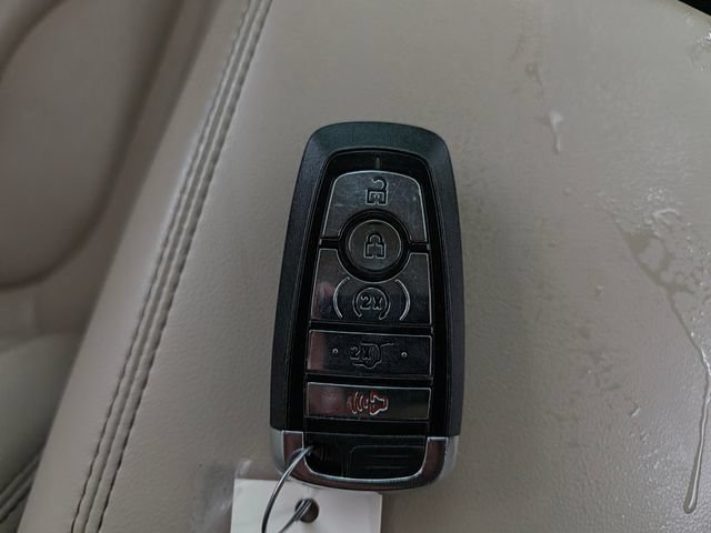 Used 2023 Lincoln Nautilus AWD w/ Premium Package image 33