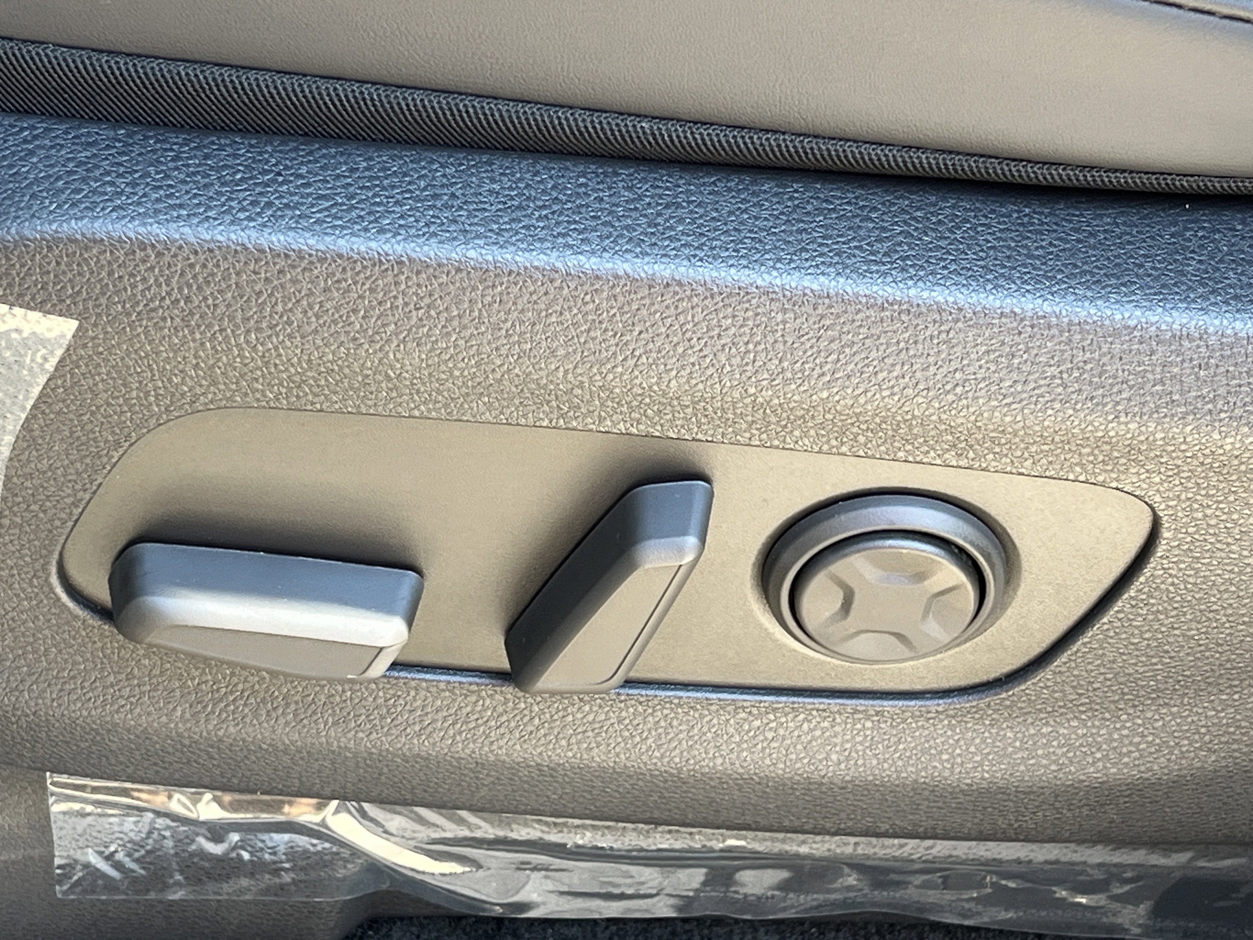 New 2026 Kia Carnival EX image 20