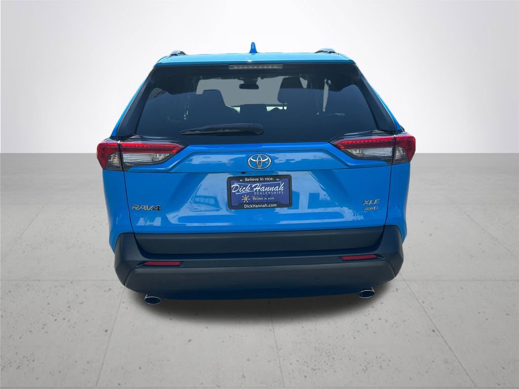 Used 2021 Toyota RAV4 XLE image 8