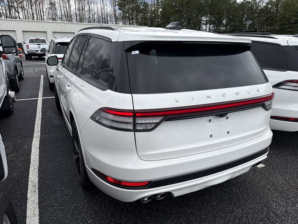 Used 2025 Lincoln Aviator Reserve w/ Equipment Group 201A image 17