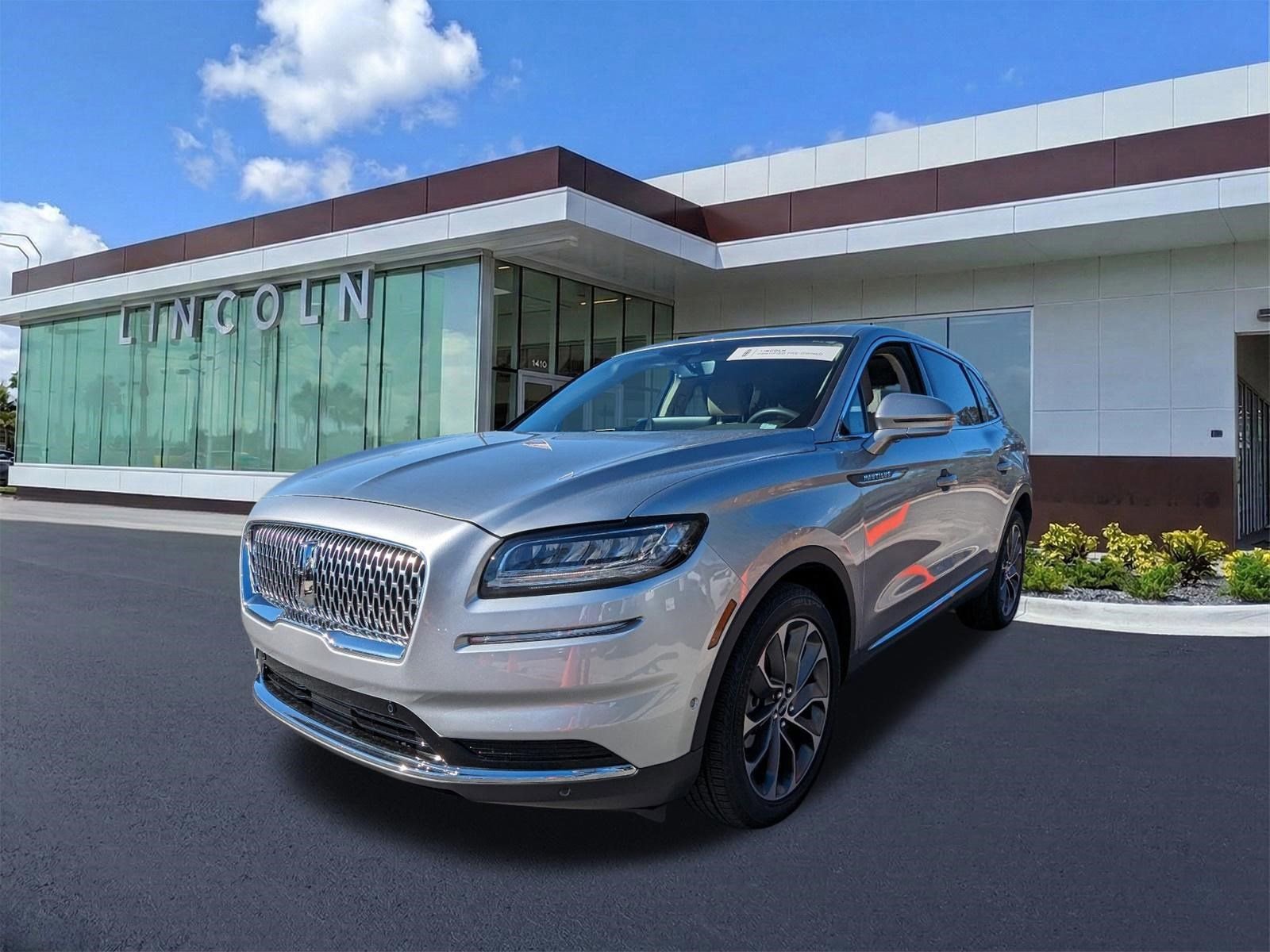 Certified 2023 Lincoln Nautilus Reserve w/ Equipment Group 201A image 9