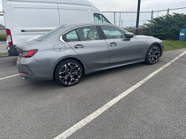 Certified 2025 BMW 330i xDrive Sedan w/ Premium Package AWD/4WD image 8