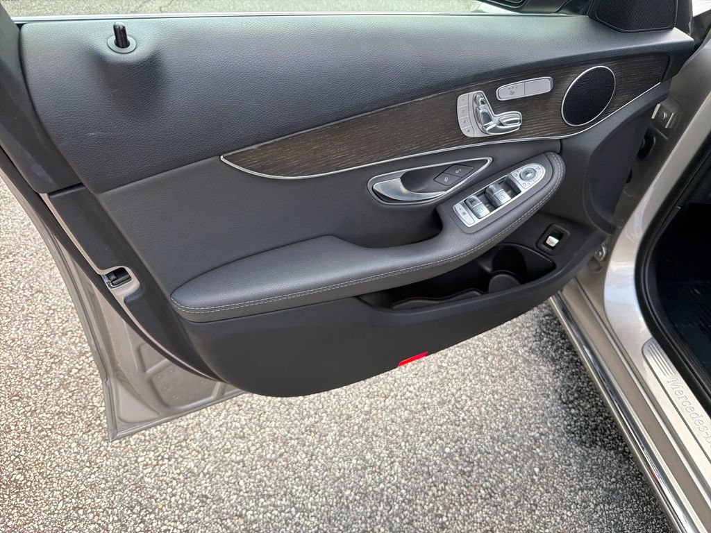 Used 2019 Mercedes-Benz C 300 Sedan w/ Multimedia Package image 10