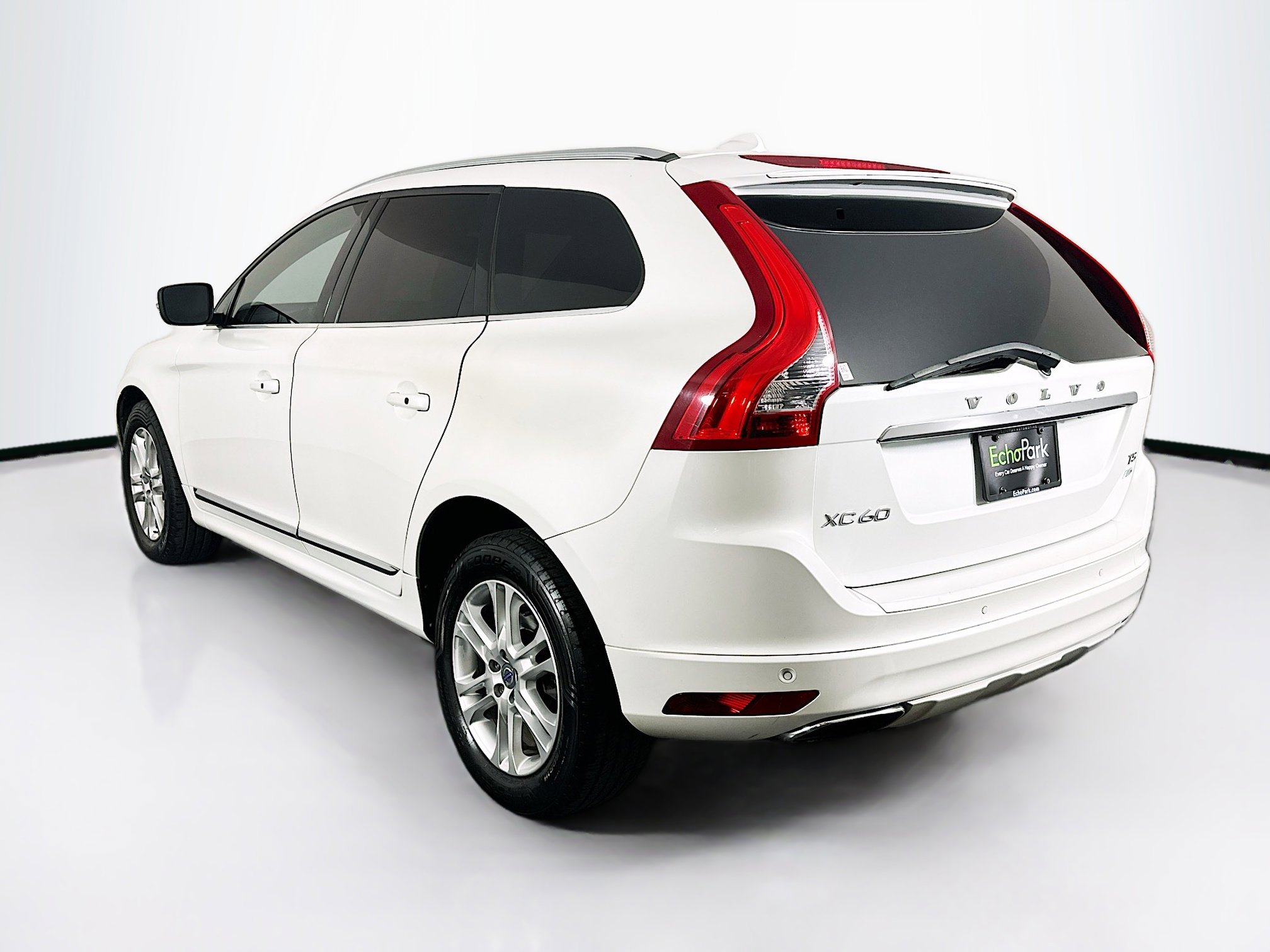 Used 2016 Volvo XC60 T5 Premier image 5