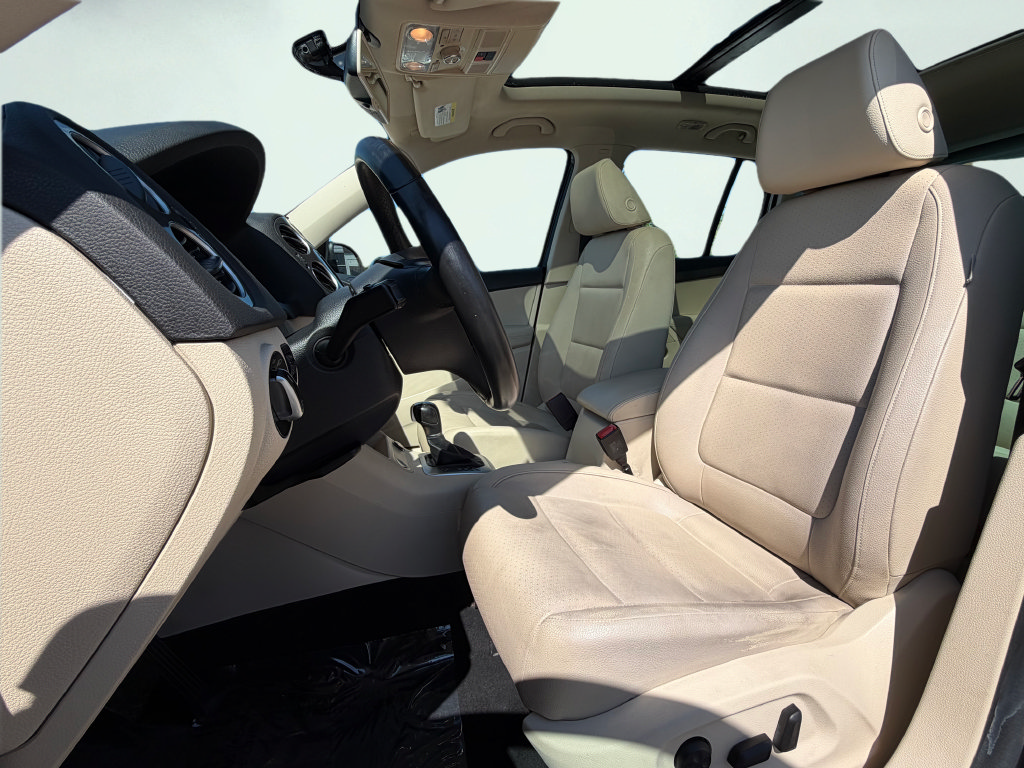 Used 2017 Volkswagen Tiguan Wolfsburg Edition FWD image 45