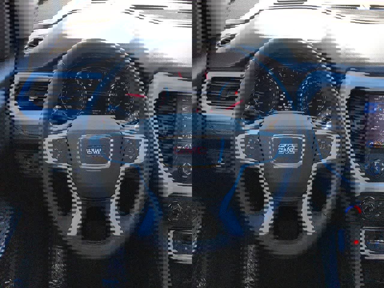 Used 2023 GMC Acadia SLT image 23