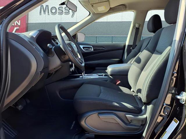 Certified 2020 Nissan Pathfinder S image 13