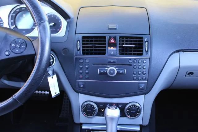 Used 2008 Mercedes-Benz C 300 Sedan image 15