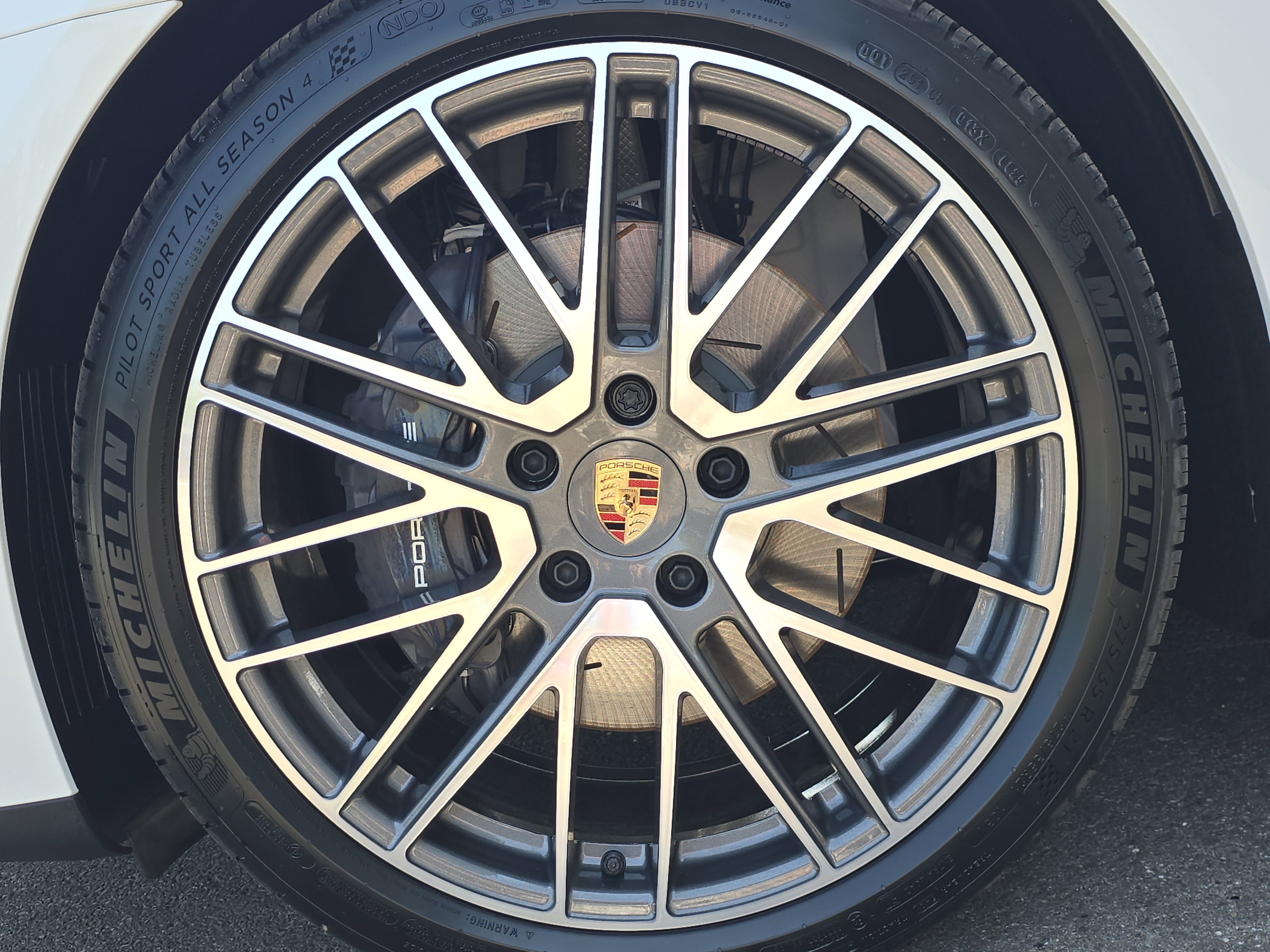 New 2025 Porsche Panamera 4 image 12