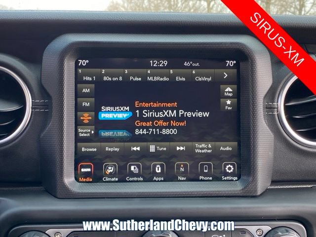Used 2022 Jeep Wrangler Unlimited Sahara AWD/4WD image 29