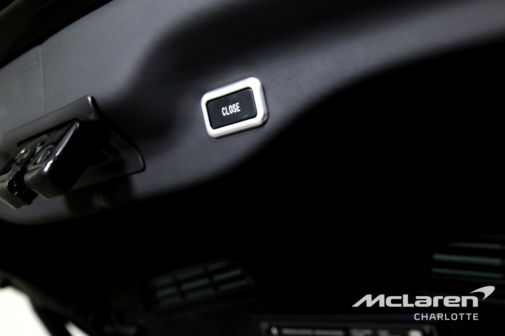 Used 2018 Ferrari GTC4Lusso T image 20