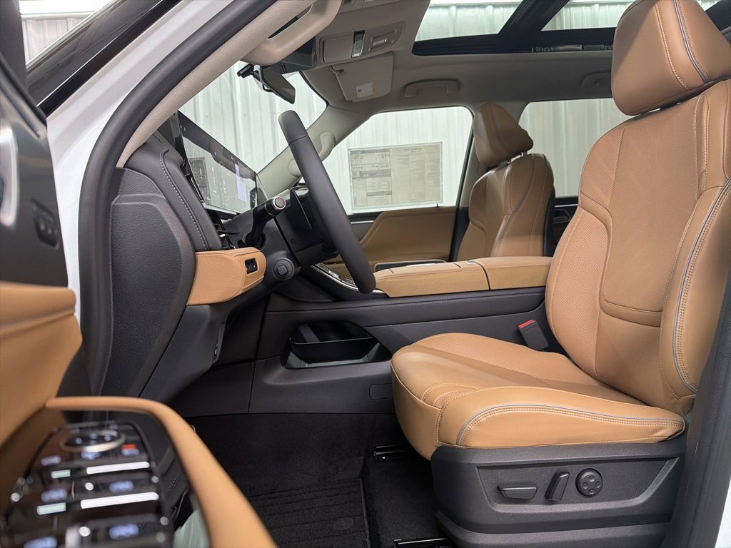 New 2026 INFINITI QX80 Luxe image 13