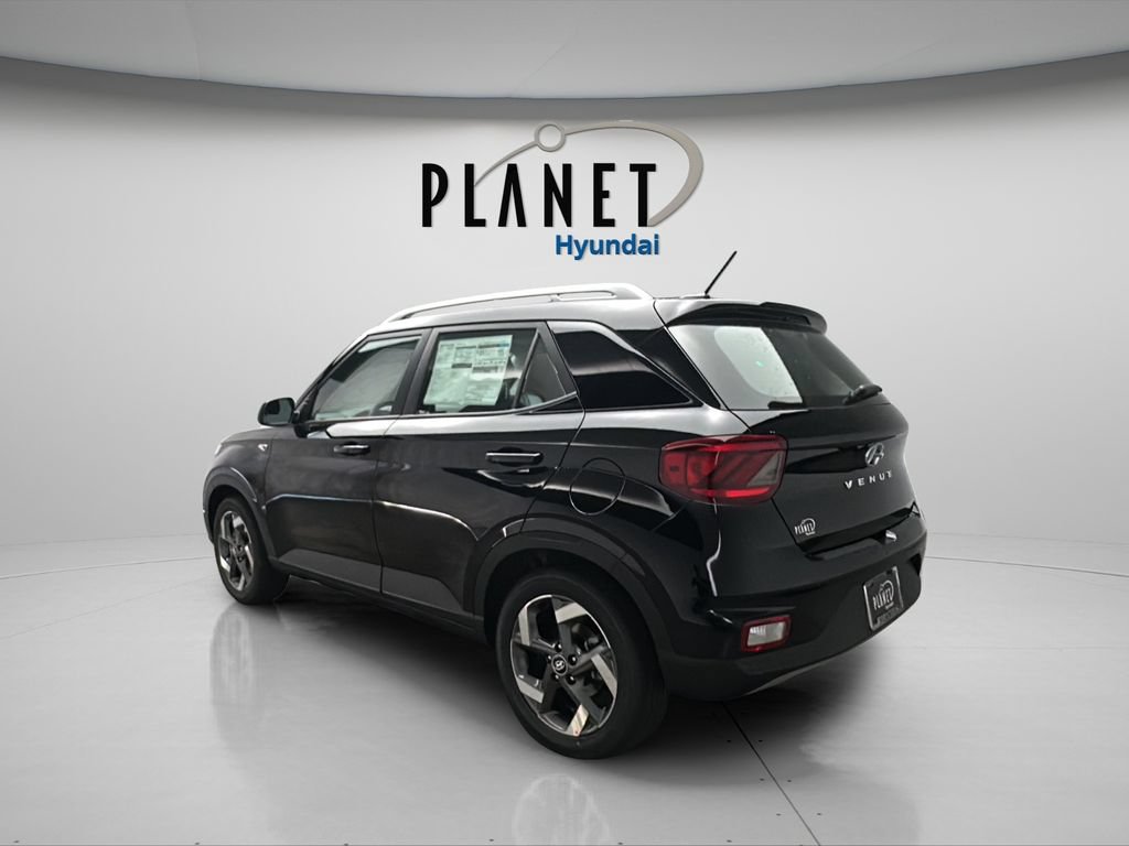 New 2026 Hyundai Venue SEL FWD image 4