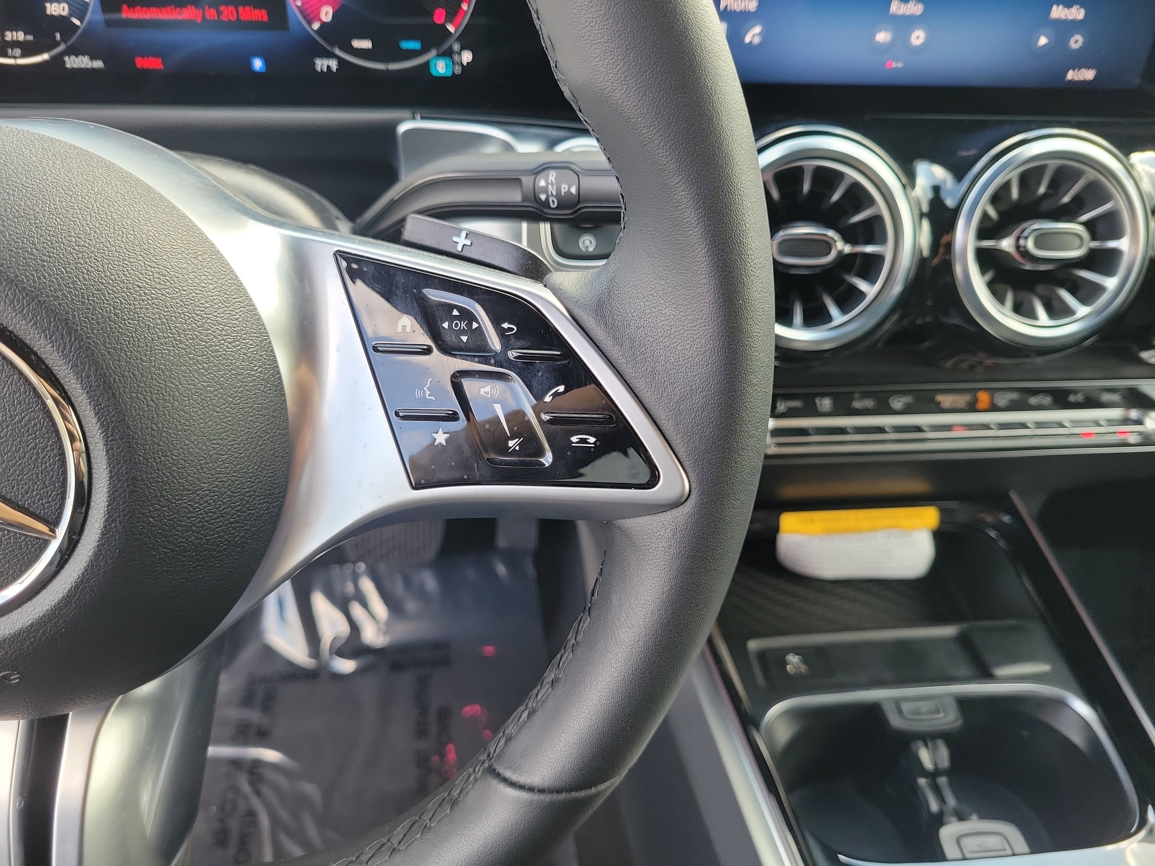 Certified 2025 Mercedes-Benz GLB 250 image 27