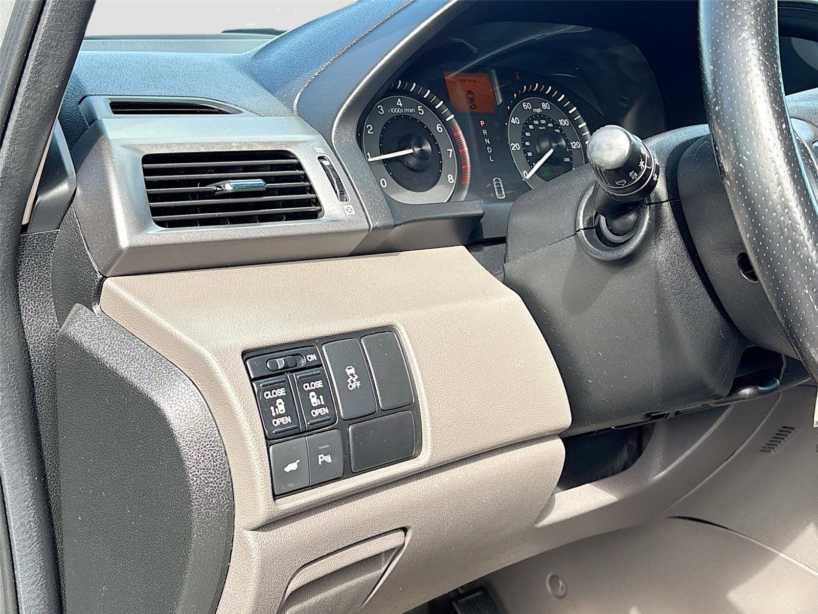 Used 2012 Honda Odyssey Touring image 11