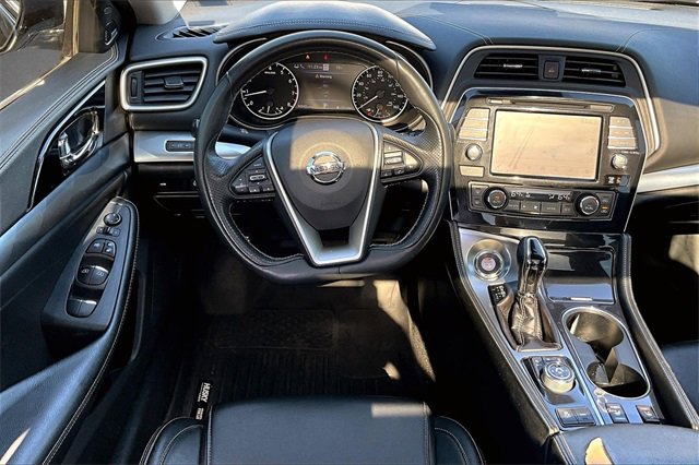 Used 2020 Nissan Maxima 3.5 SL w/ Floor Mat Group image 5