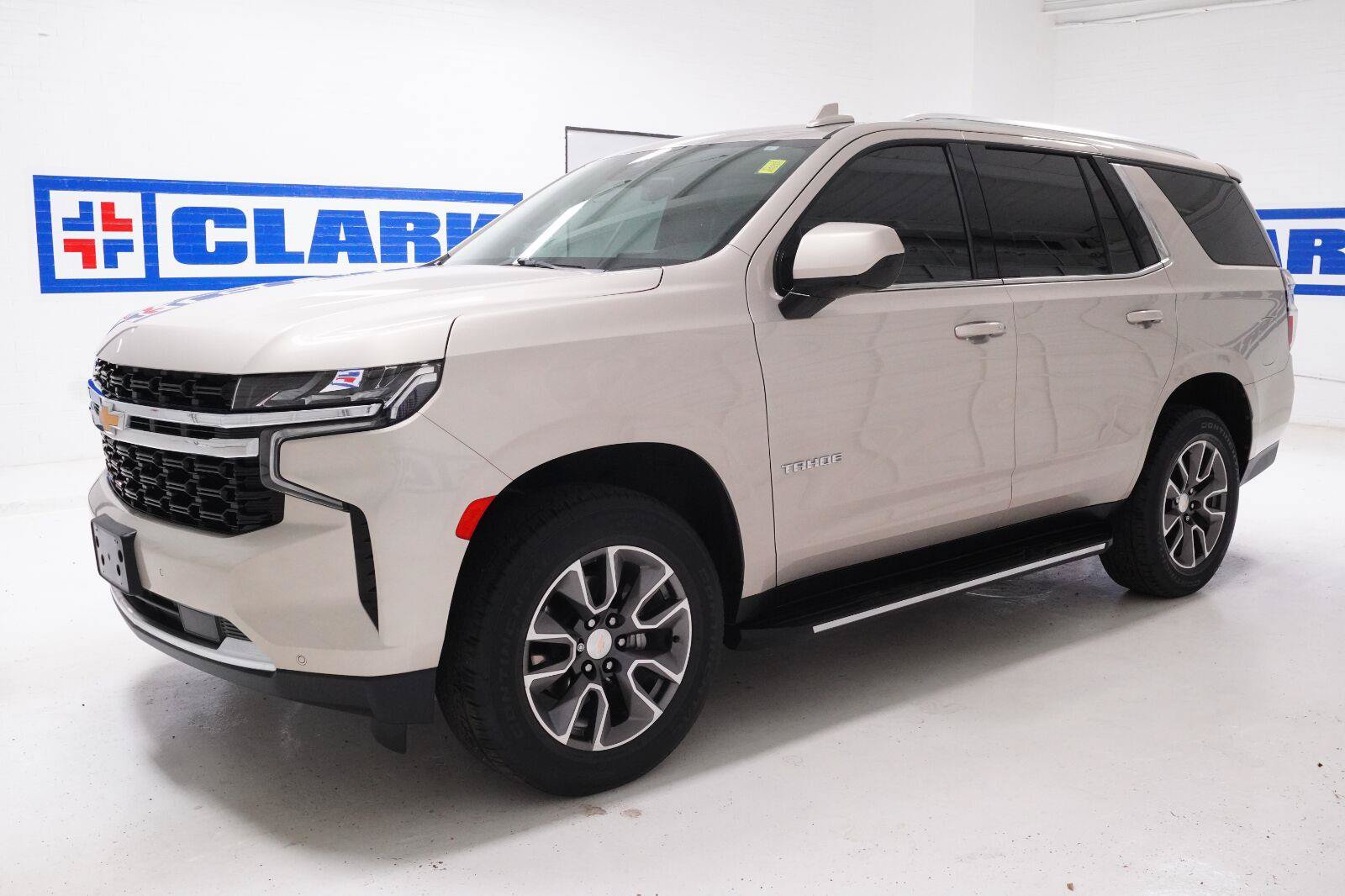Used 2023 Chevrolet Tahoe LS RWD image 32