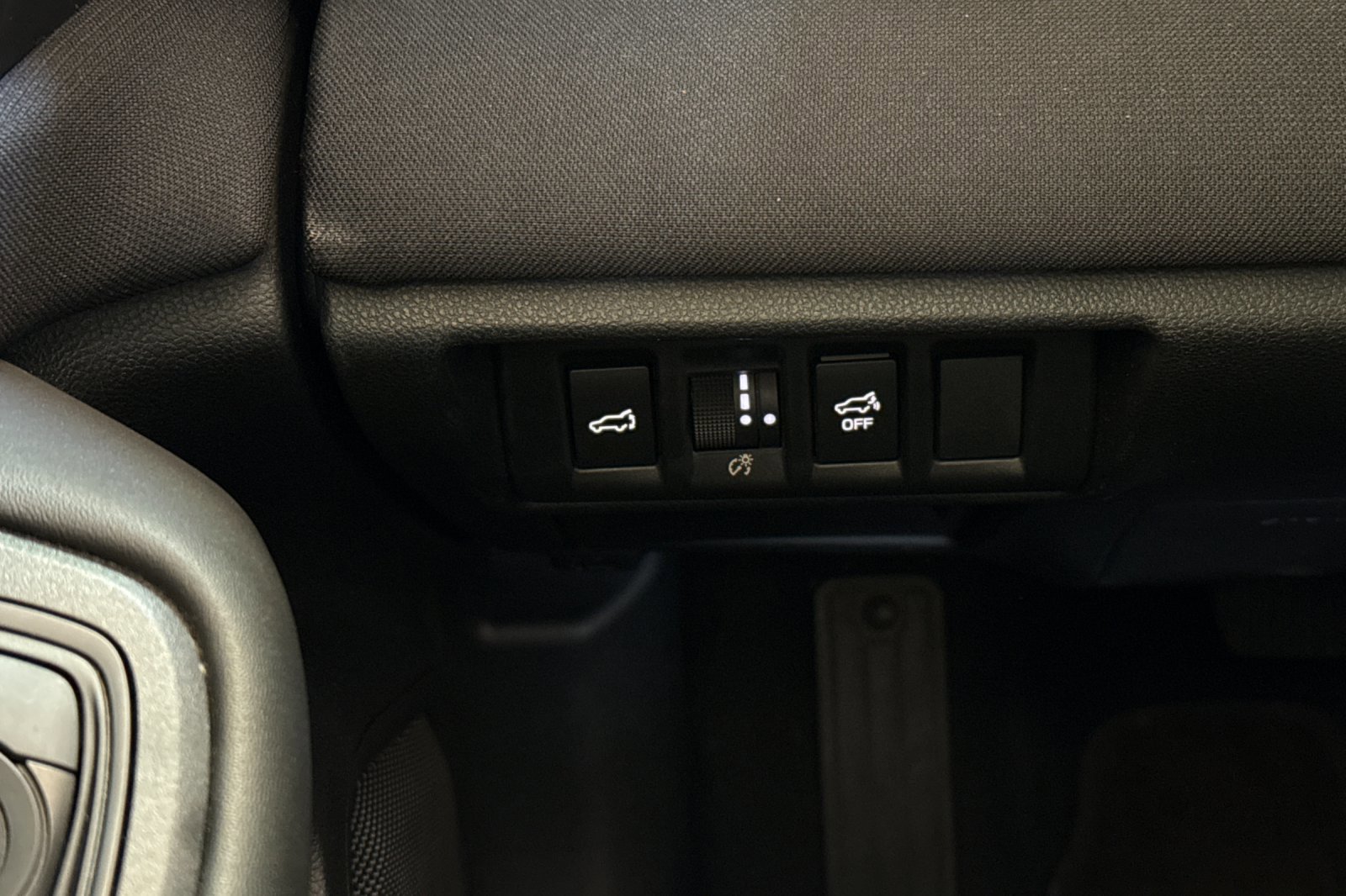 Used 2025 Subaru Outback Premium AWD/4WD image 36