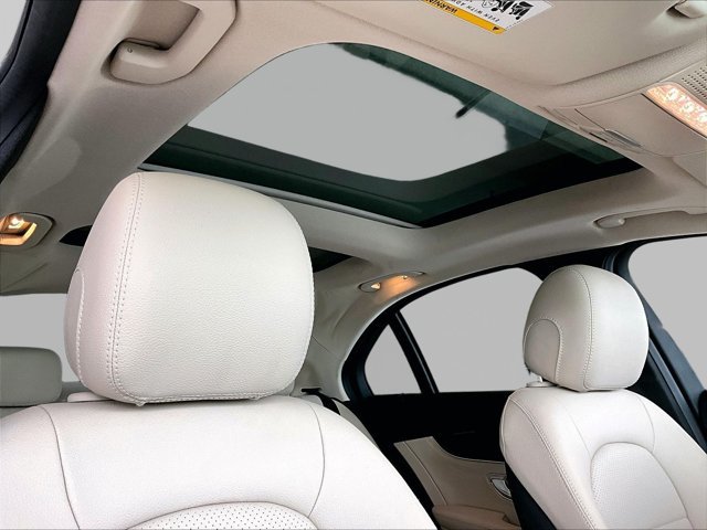 Used 2016 Mercedes-Benz C 300 Sedan image 17