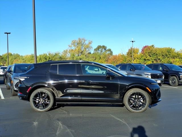 New 2026 Chevrolet Equinox EV RS w/ Active Safety Package 3 AWD/4WD image 2