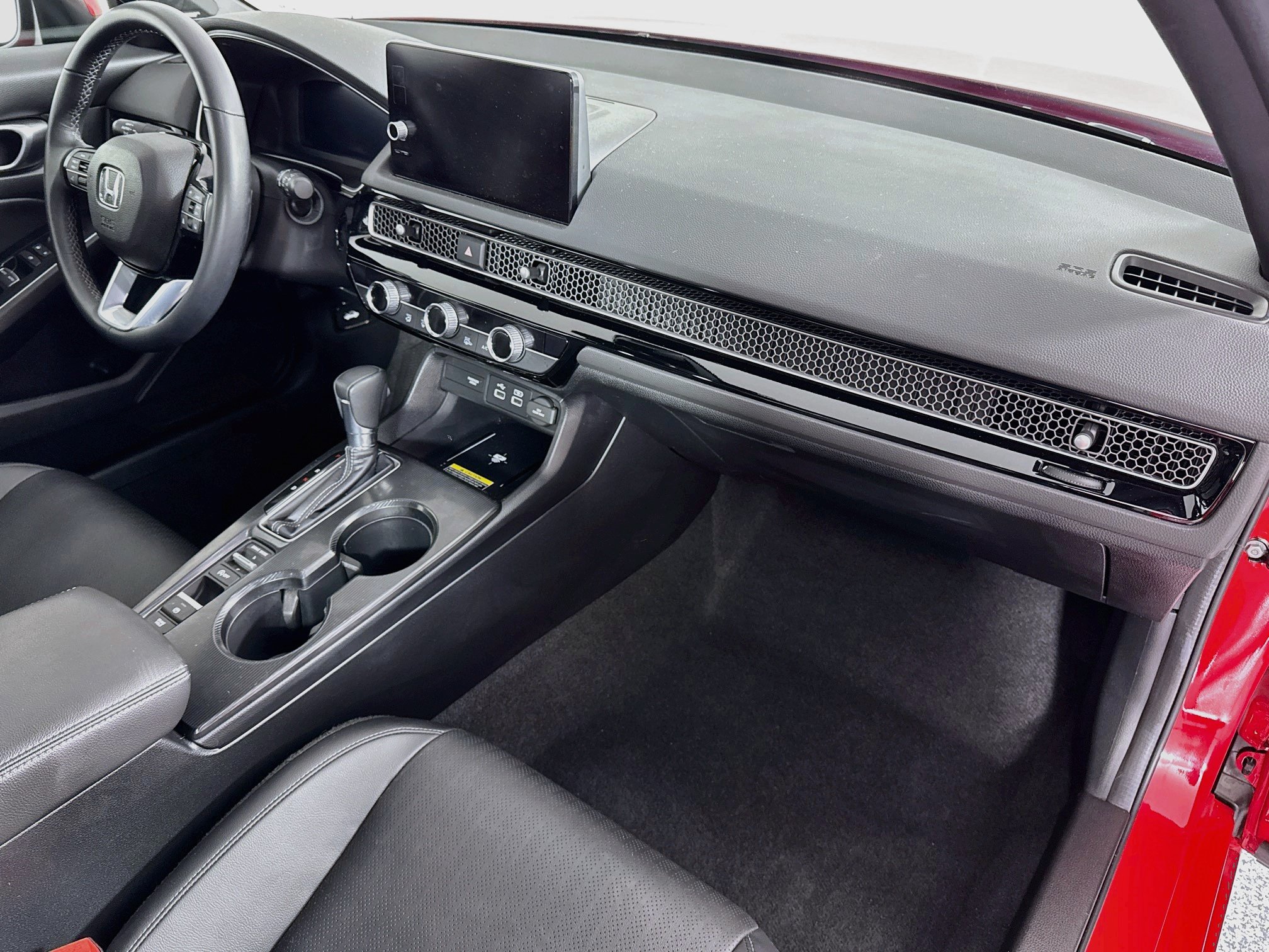 Certified 2024 Honda Civic Sport Touring image 30