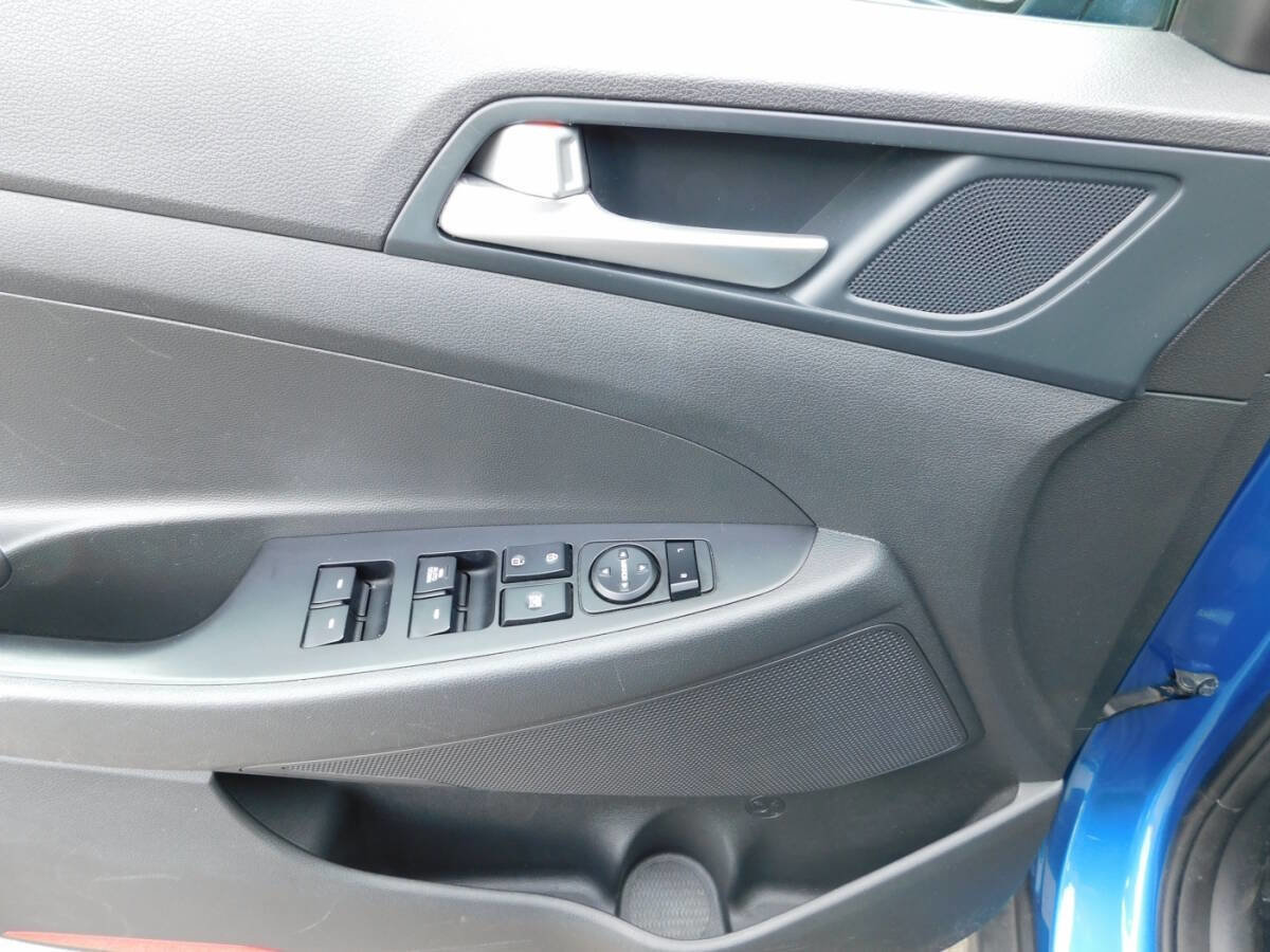 Used 2020 Hyundai Tucson SE AWD/4WD image 17