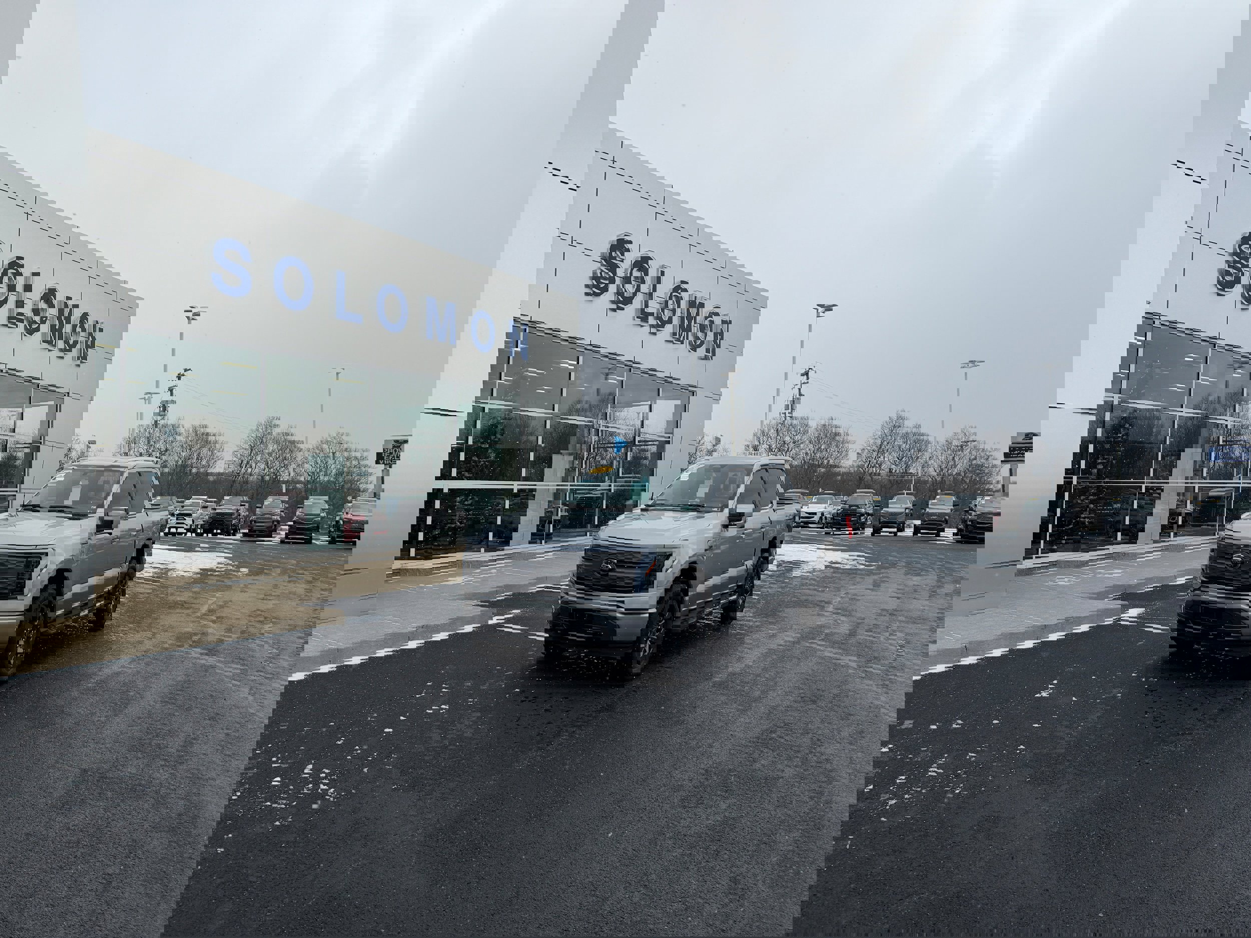 Certified 2023 Ford F150 Lightning Lariat w/ Equipment Group 511A High image 1