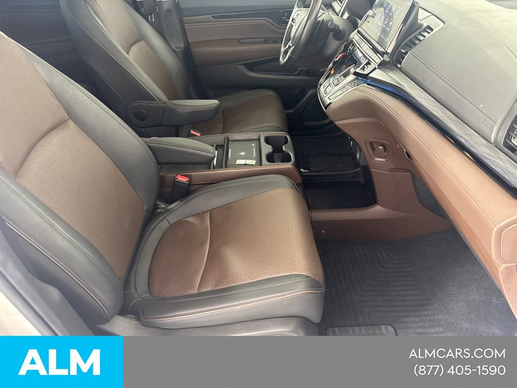 Used 2025 Honda Odyssey Elite image 16
