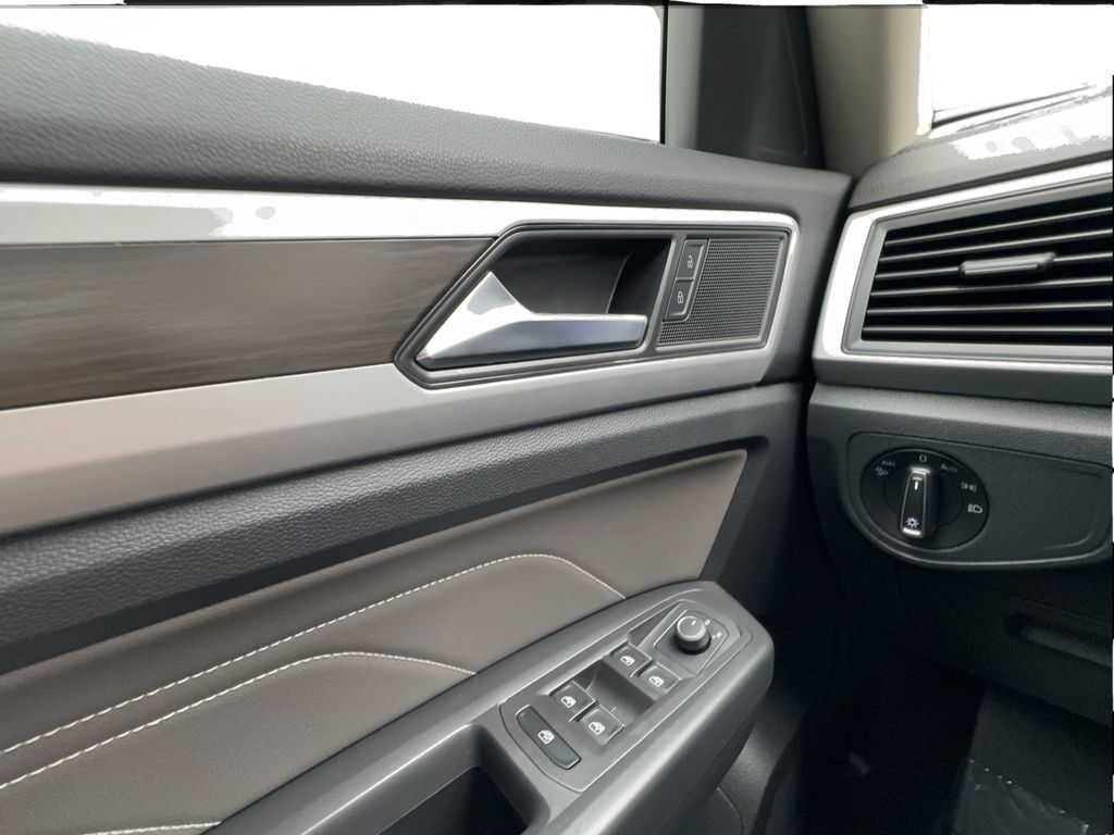 Used 2023 Volkswagen Atlas SE FWD image 50