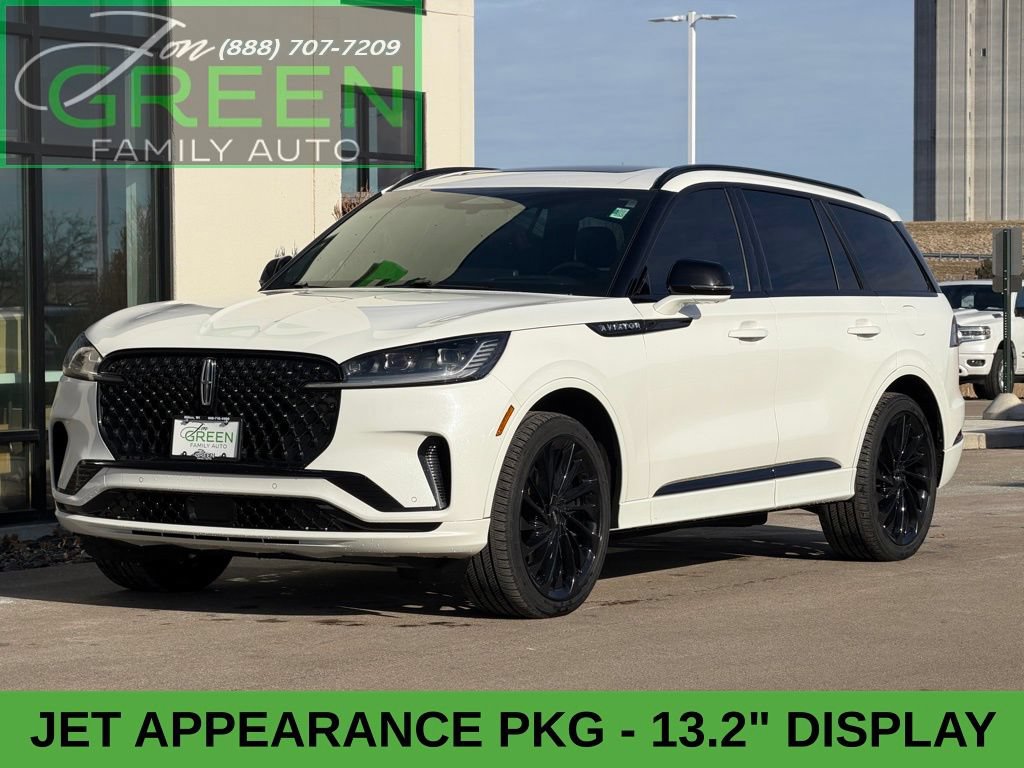Used 2025 Lincoln Aviator Reserve w/ Jet Appearance Package AWD/4WD image 1
