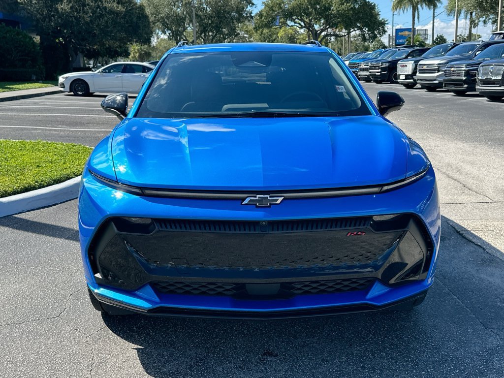 Certified 2025 Chevrolet Equinox EV RS FWD image 2