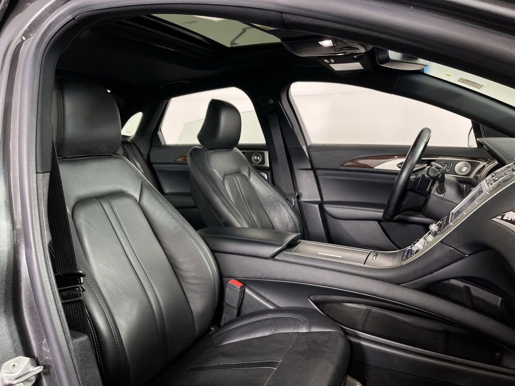 Used 2020 Lincoln MKZ Reserve w/ Luxury Package image 25