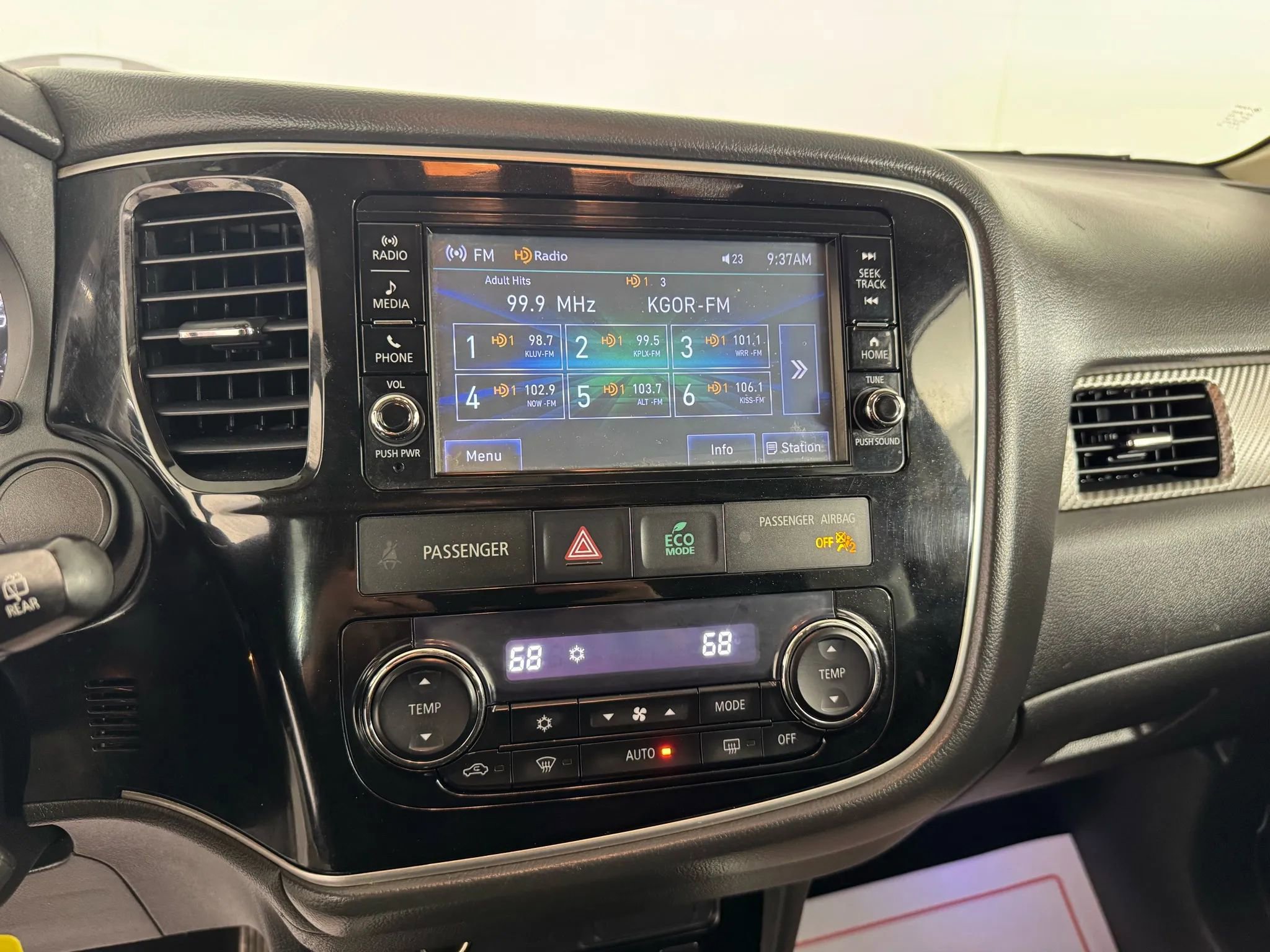 Used 2018 Mitsubishi Outlander ES image 18